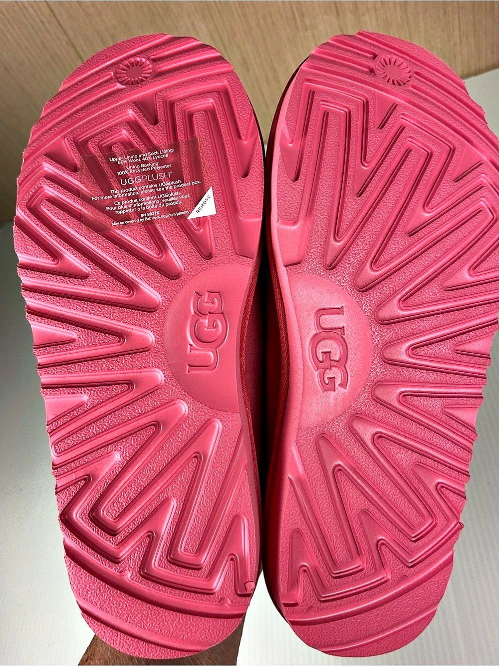 UGG Tasman II Pink Bloom Youth 6 / Women’s 7.5 New in Box - Picture 12 of 15